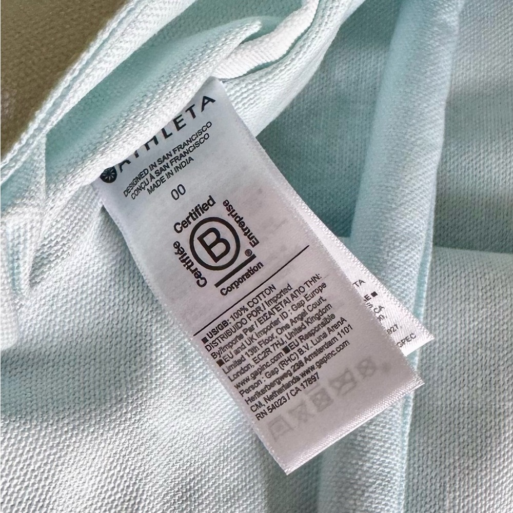 NWOT Athleta Ombre Blue Tote Bag - Picture 6 of 6